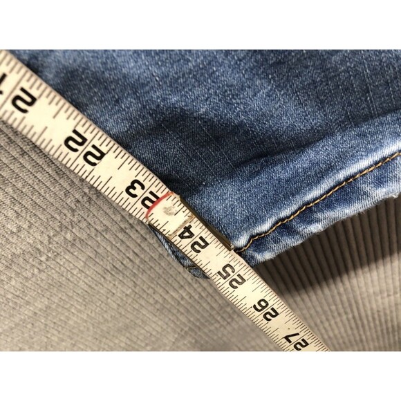 Time And Tru Denim Jeans Size 18 Petite Straight Medium Wash Distressed - Picture 11 of 15
